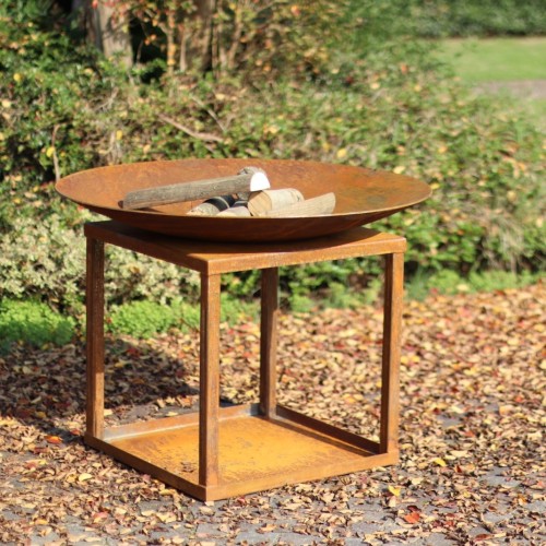 Un+angolo+di+calore+e+design%3A+i+bracieri+in+Corten+per+il+tuo+giardino+d%26rsquo%3Bautunno